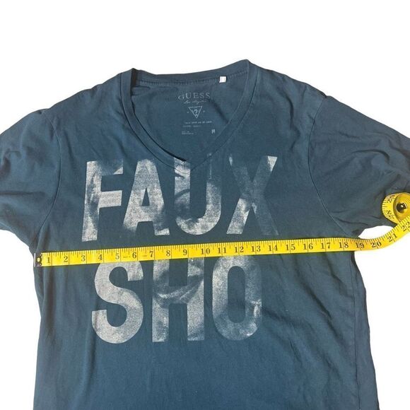 Guess Men's Faux Sho Print Short Sleeve Shirt Size 36 - Picture 8 of 8